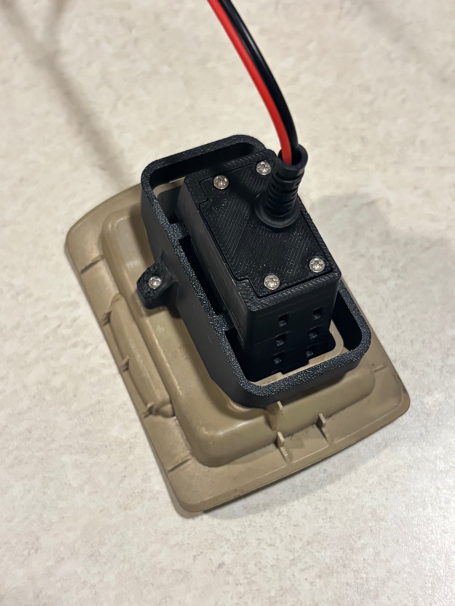 Z4 Quick Charge USB Port - SOS Button Replacement