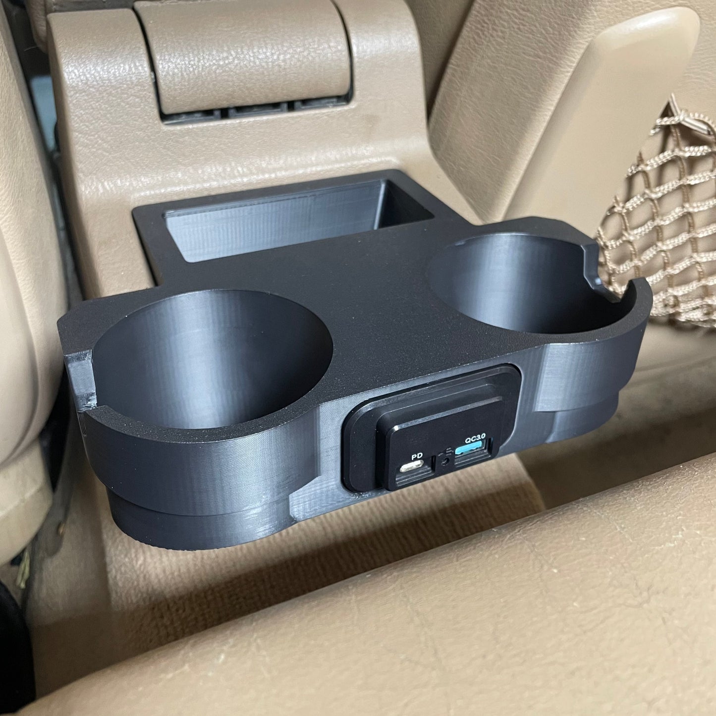E36 Rear Cupholder with usb-C and usb-a