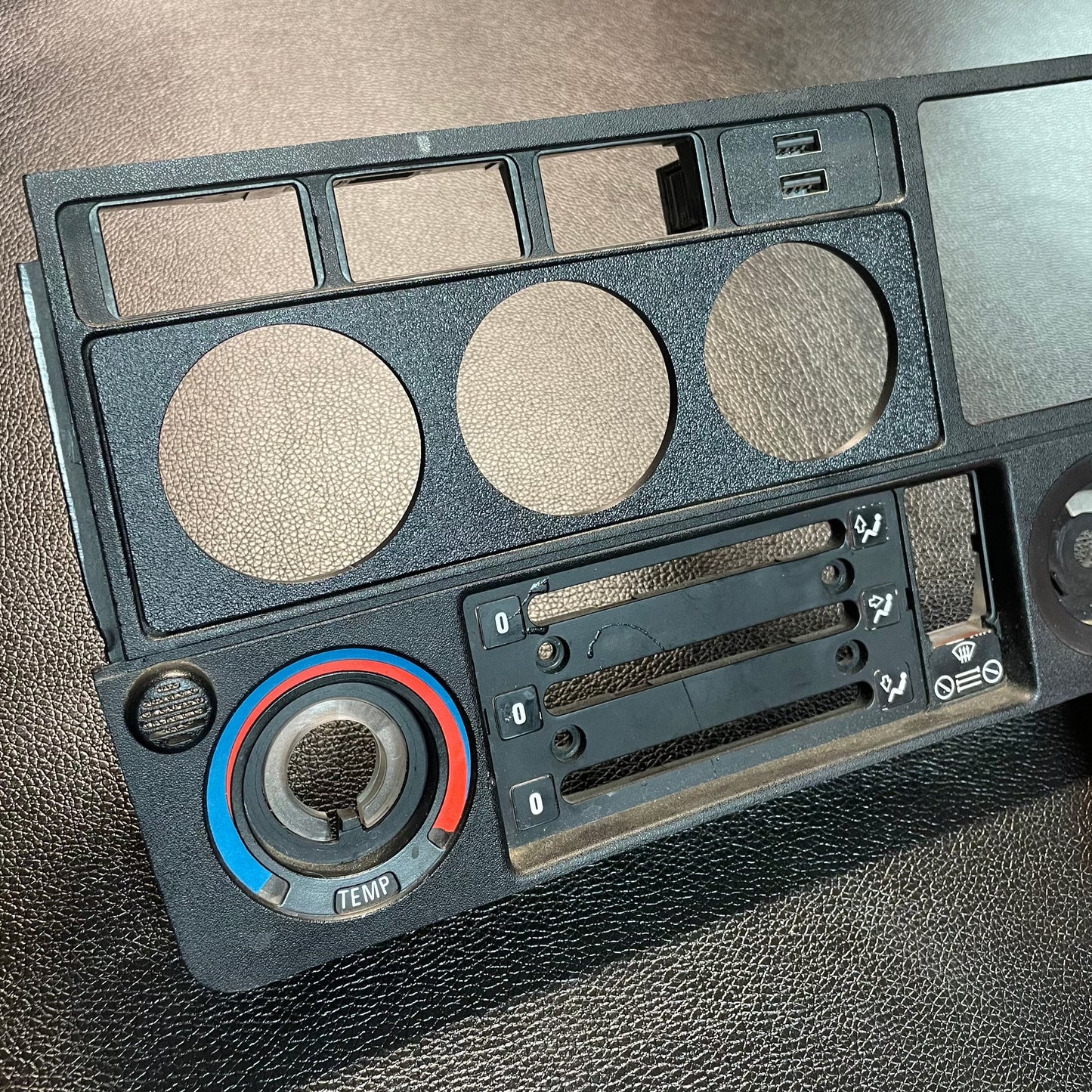 E30 52mm Gauge Mount Radio Panel Plate