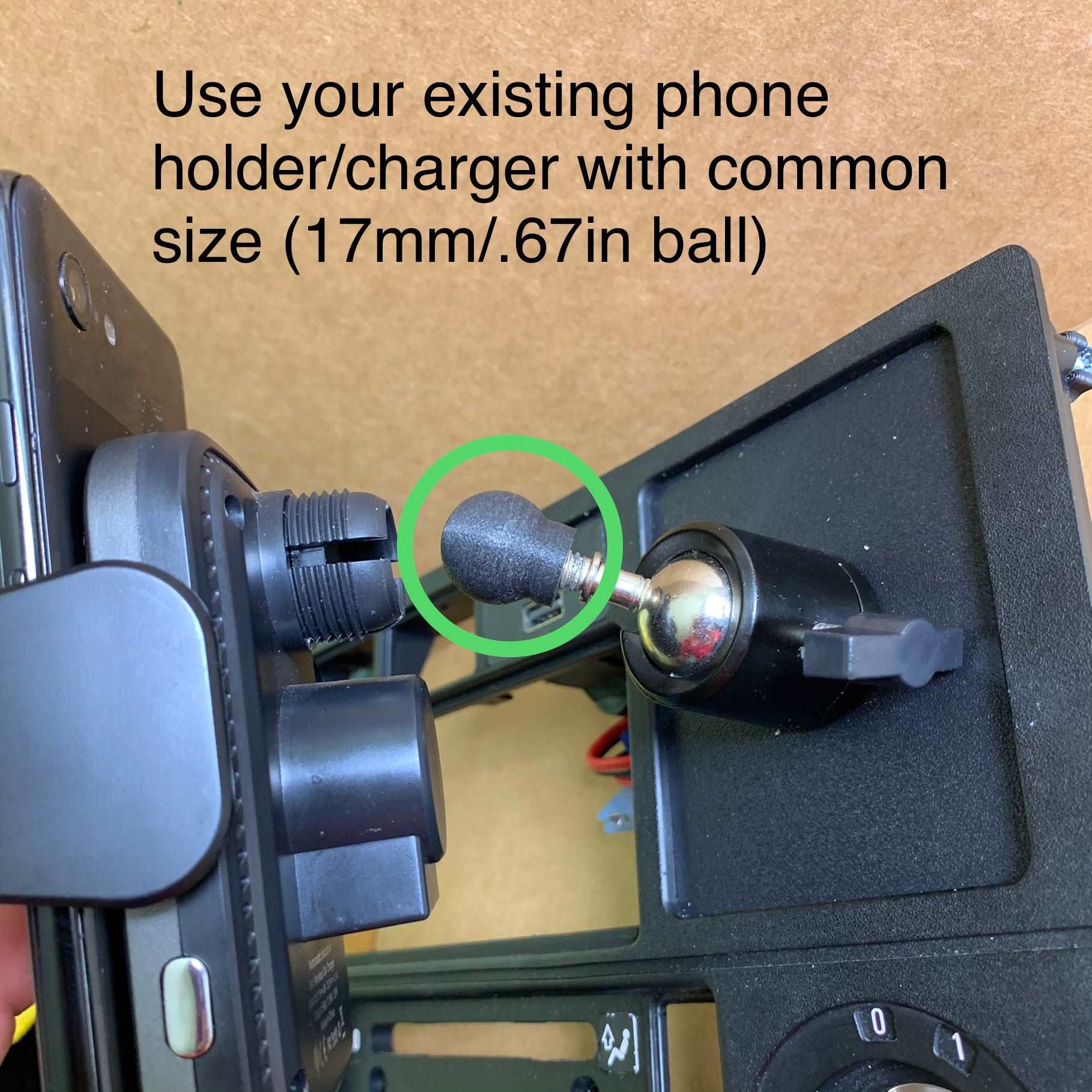 E30 Universal Phone Mount