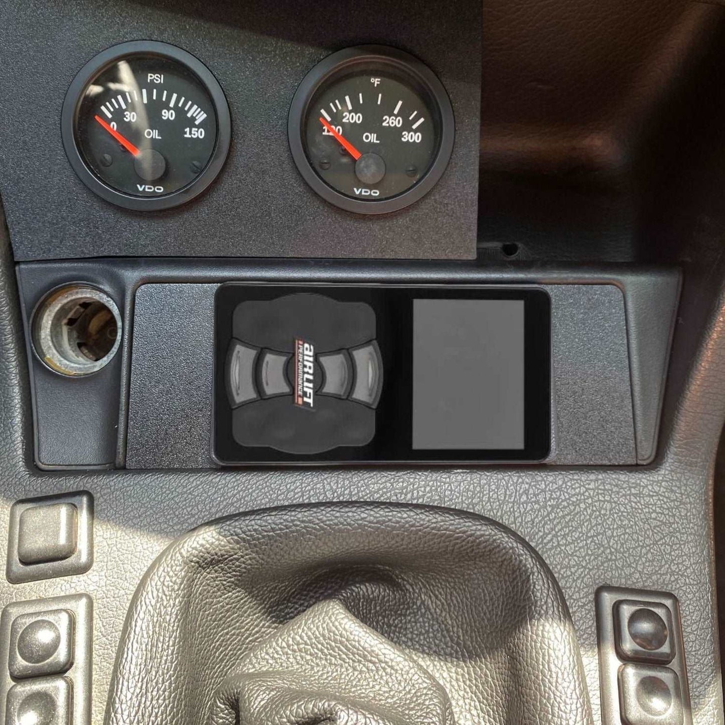 E30 Airlift Controller Mount
