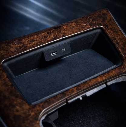 BMW E9X 3 Series Wireless Charger + USB Quick Charge Ports