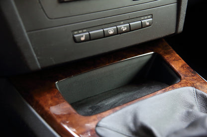 BMW E9X 3 SERIES Wireless Charger — 20W Fast Charge