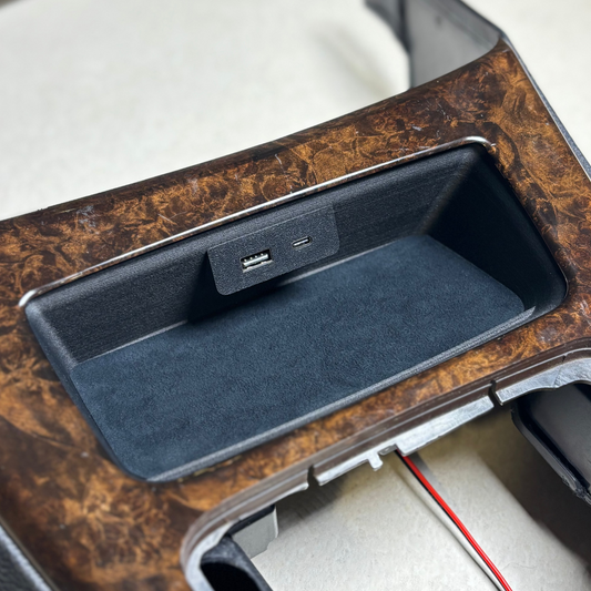 BMW E9X 3 Series Wireless Charger + USB Quick Charge Ports