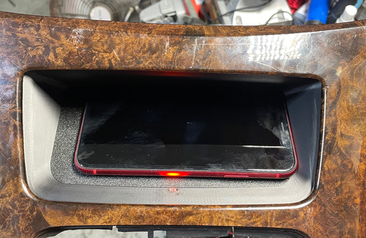 BMW E9X 3 SERIES Wireless Charger — 20W Fast Charge